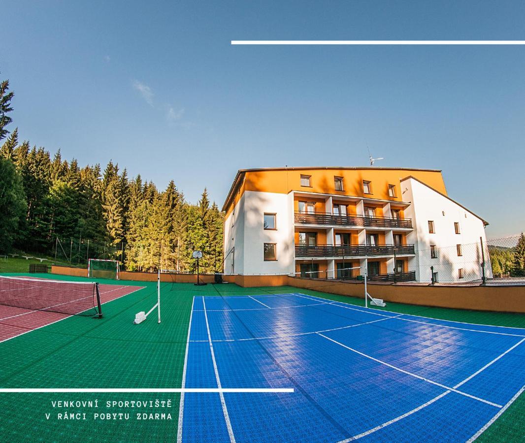 Hotel Kamzik *** Malá Morávka エクステリア 写真