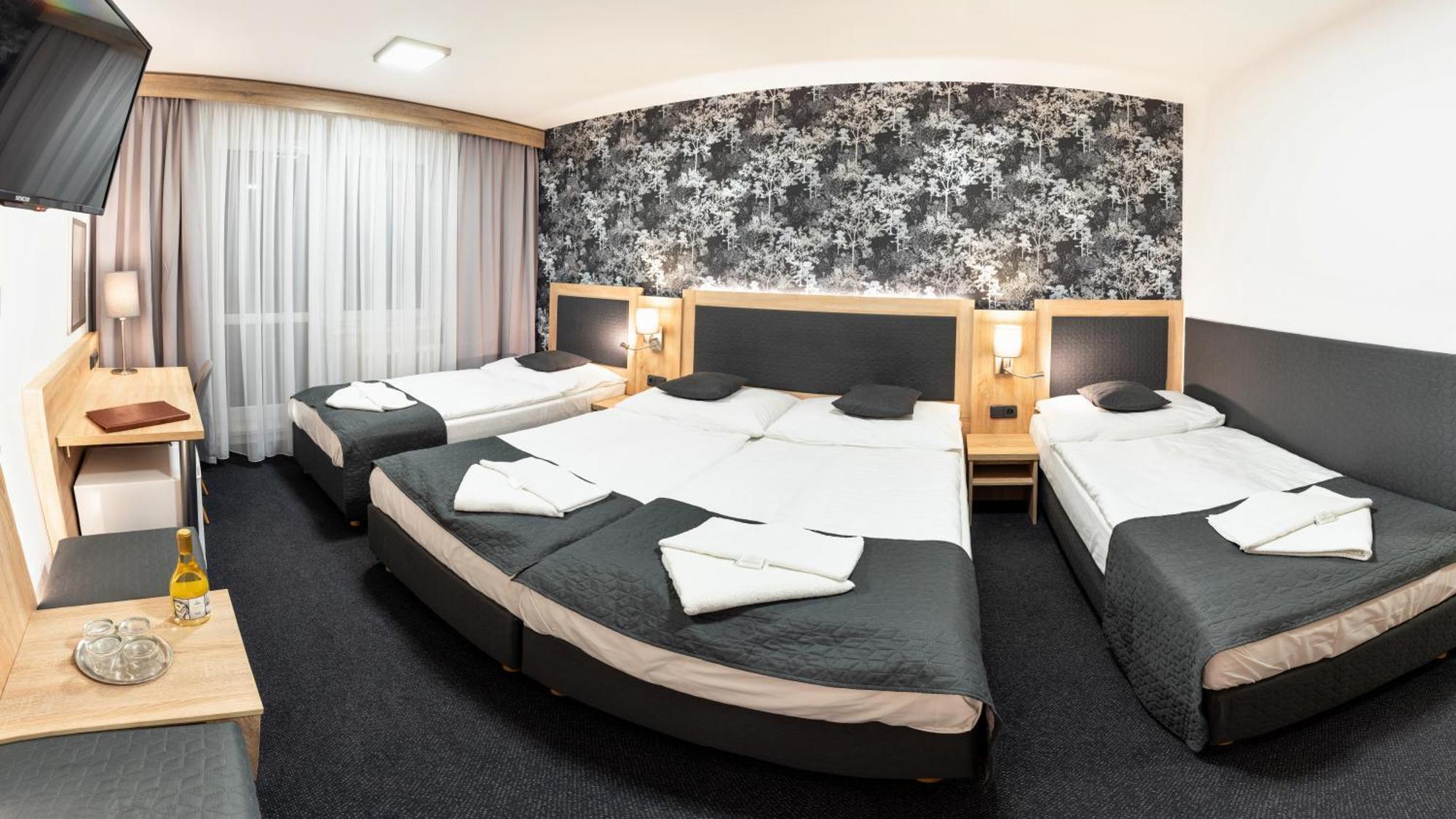 Hotel Kamzik *** Malá Morávka エクステリア 写真